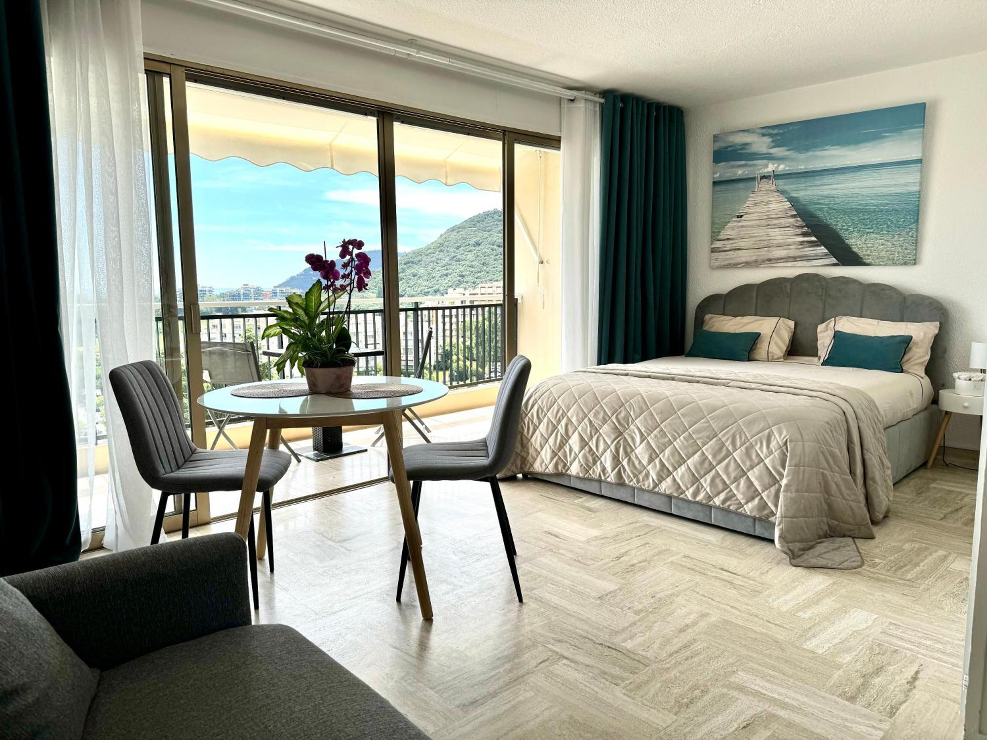 My Resid Appart Cannes Marina Vue Mer Mandelieu La Napoule Bagian luar foto